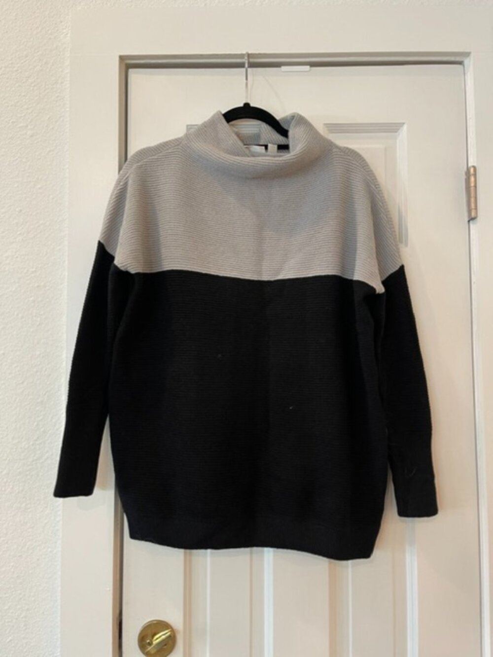 RD Style Grey Black Colorblock Ottoman Knit Funnel Neck Tunic Sweater Size S EUC